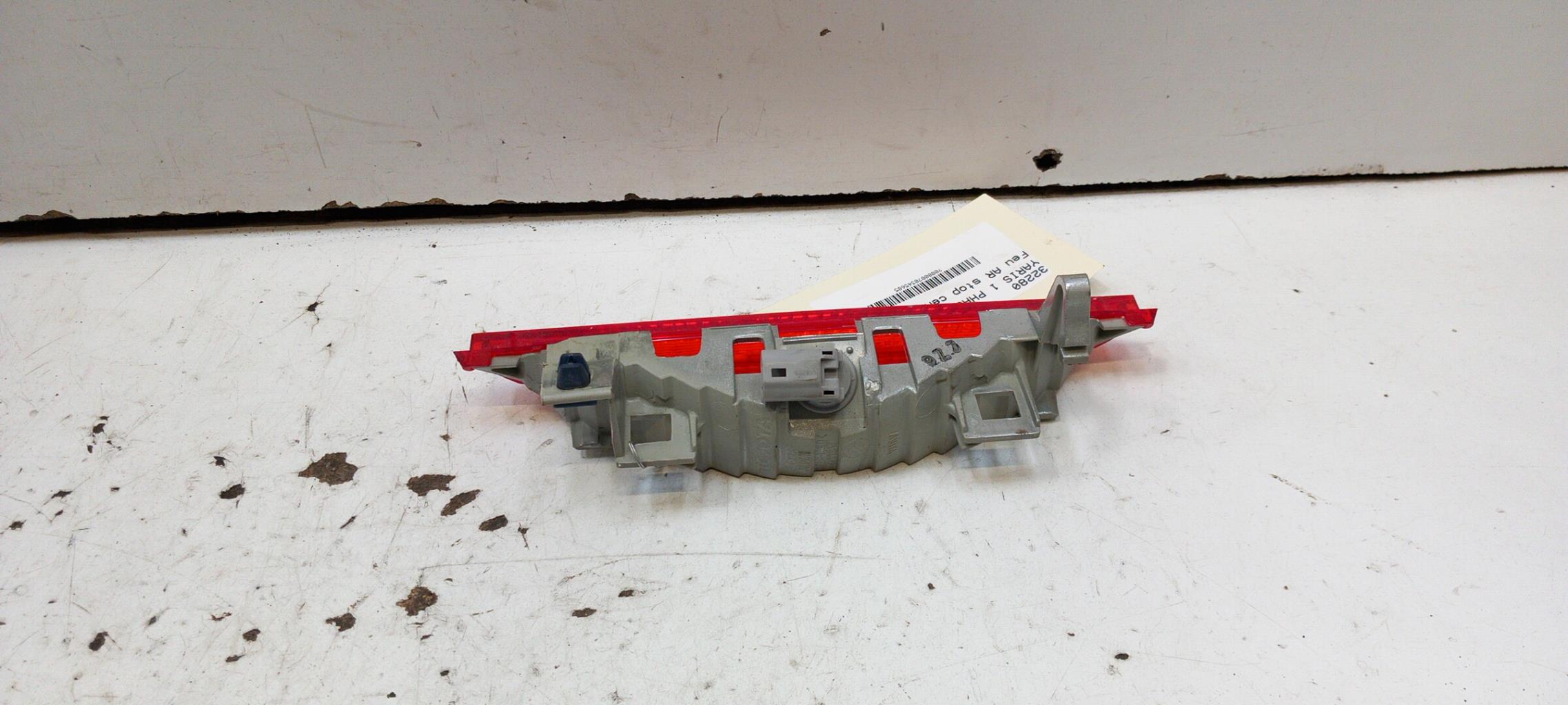 Luce stop centrale TOYOTA YARIS 1 PHASE 1 Gasolina - 1