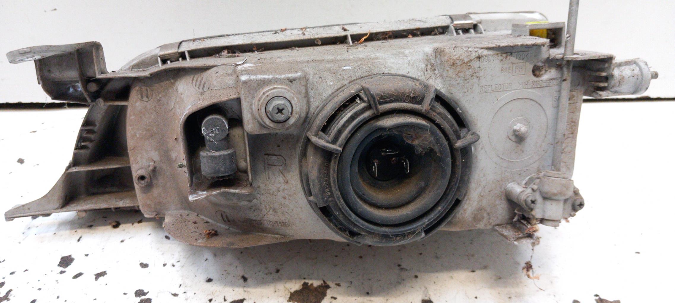 Gruppo ottico anteriore principale destro (luci)(faro) TOYOTA COROLLA 8 Diésel - 1