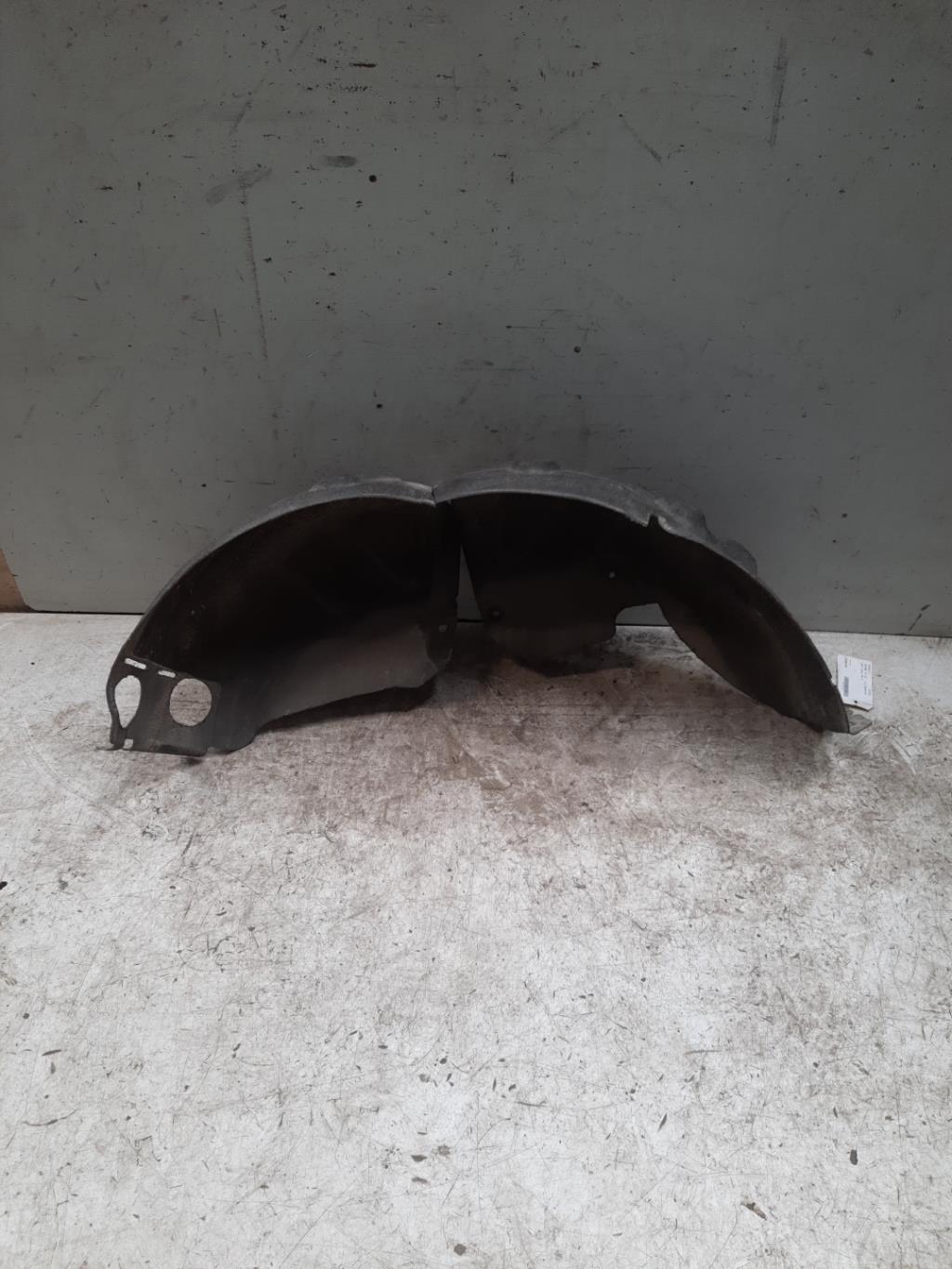 Parasale posteriore sinistro RENAULT MEGANE 4 PHASE 1 Gasolina - 1