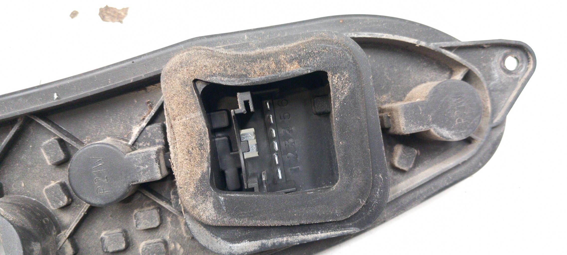 Base portalampade fanale posteriore destro FIAT DOBLO 1 PHASE 1 Gasolina - 1