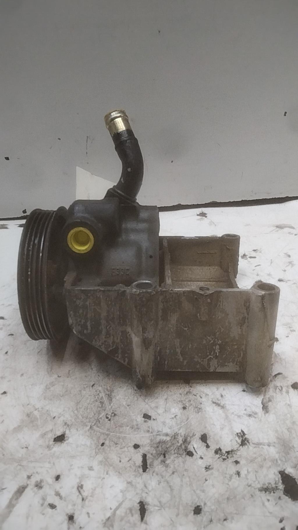 Pompe de direction FORD COURRIER 4 Diesel - 1