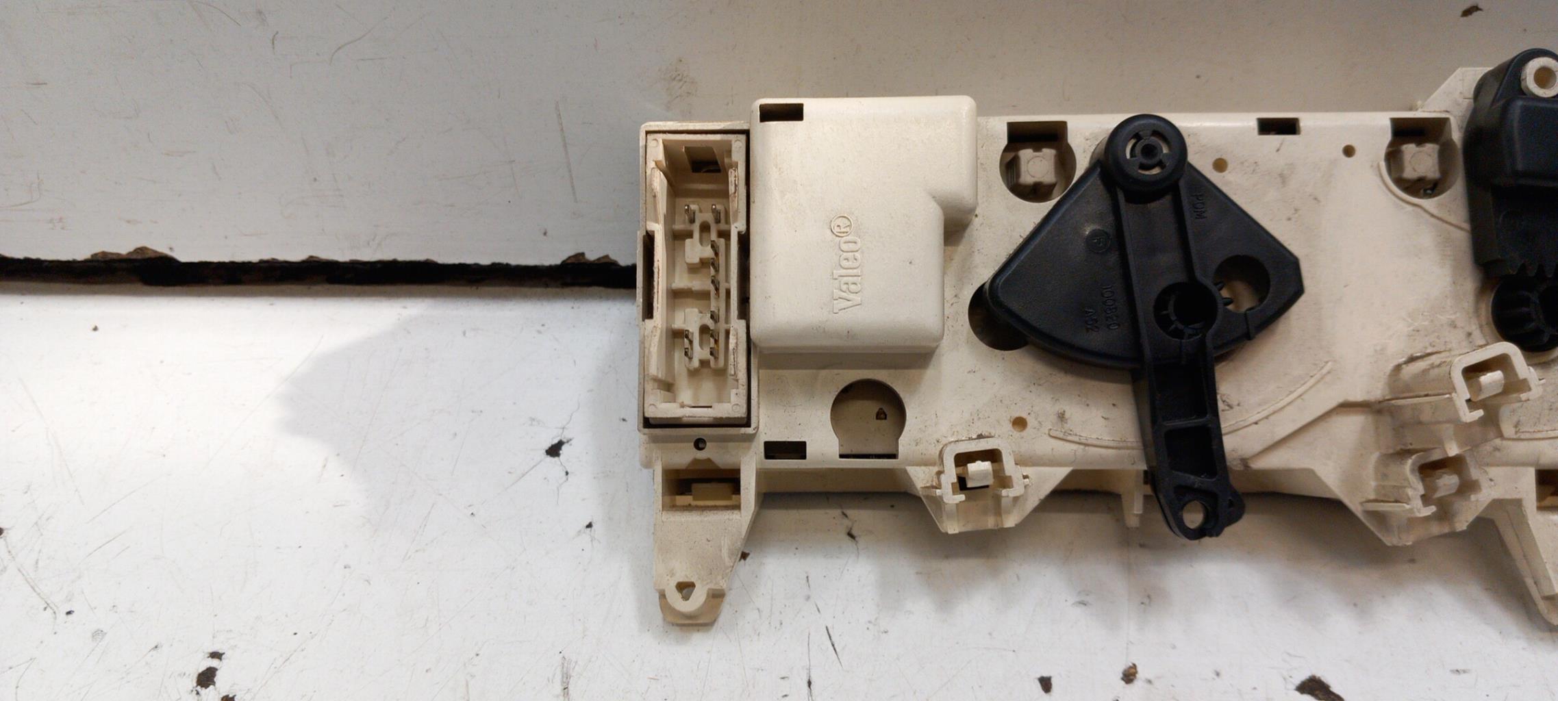 Commande chauffage RENAULT MEGANE 1 PHASE 1 Diesel - 1