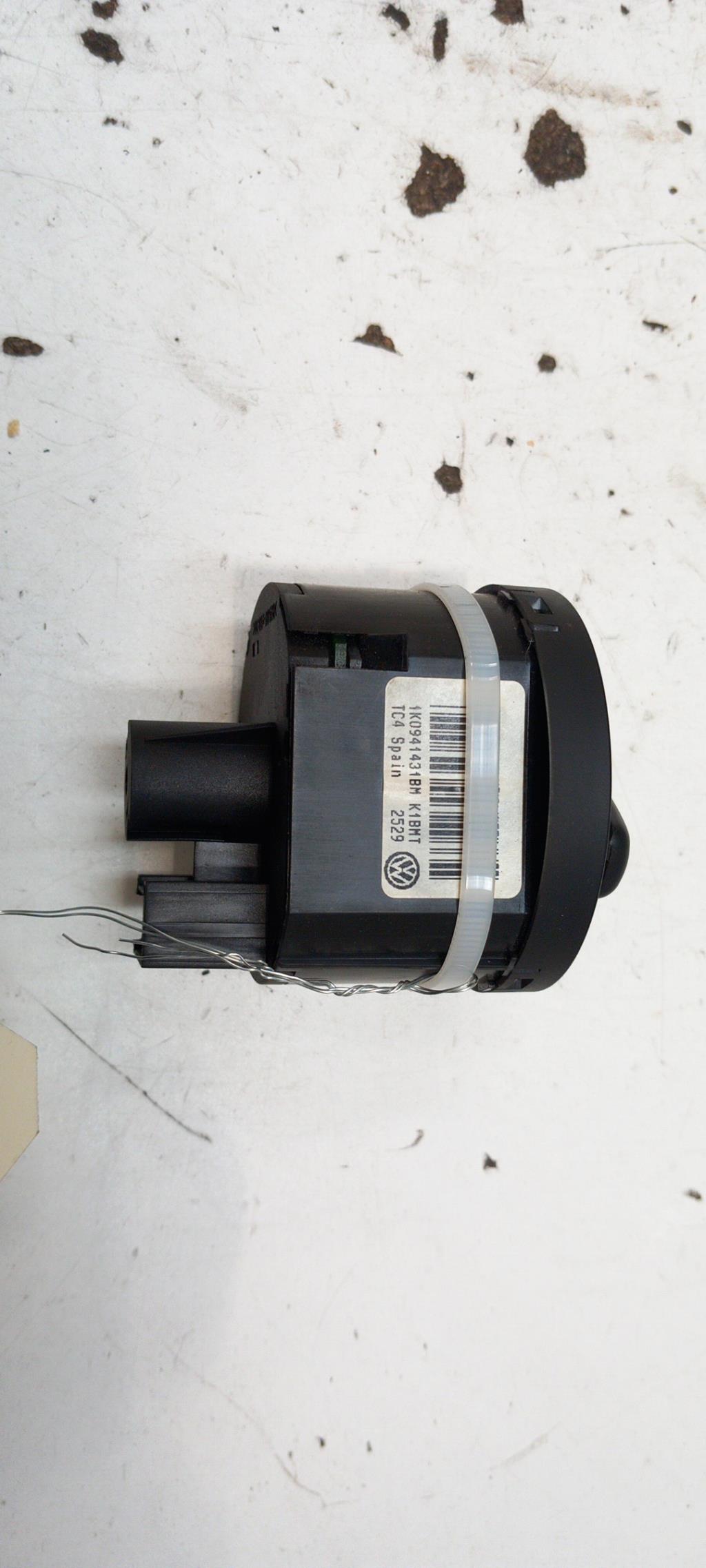 Commande de phare VOLKSWAGEN TOURAN 1 PHASE 2 Diesel - 1