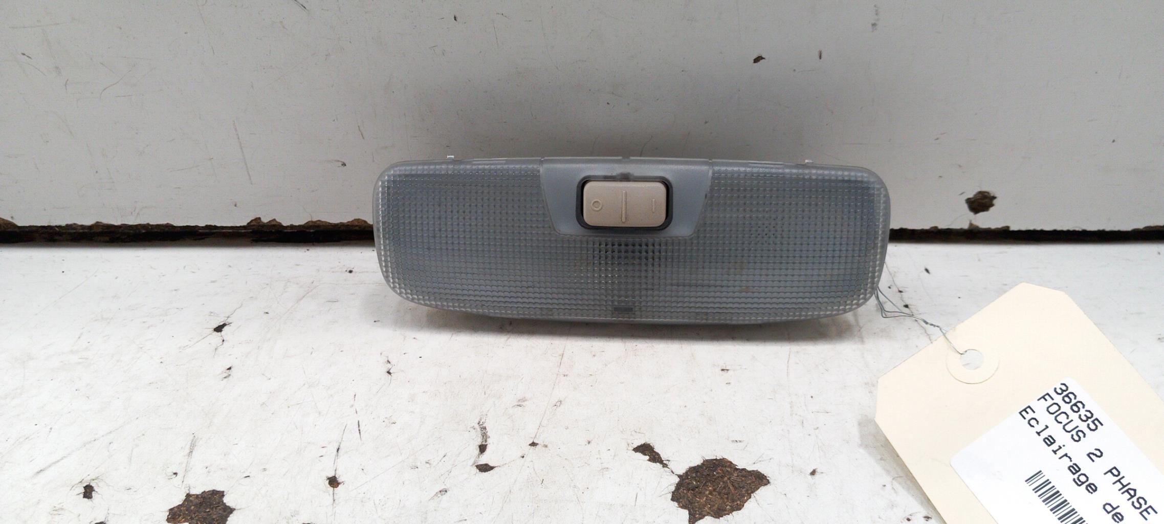 Eclairage de plafonnier FORD FOCUS 2 PHASE 2 BREAK Diesel - 1
