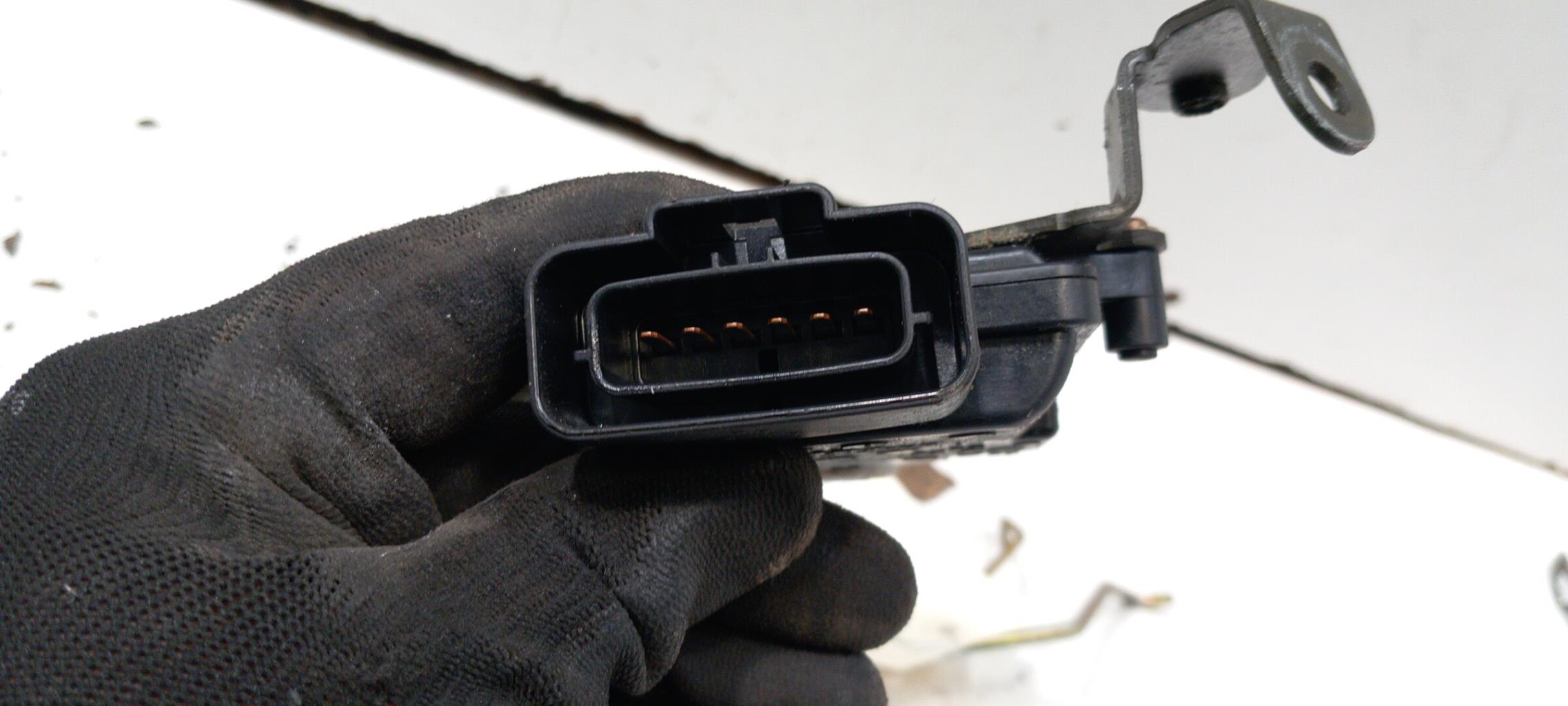Chiusura centralizzata anteriore sinistra SUZUKI IGNIS 2 Gasolina - 1