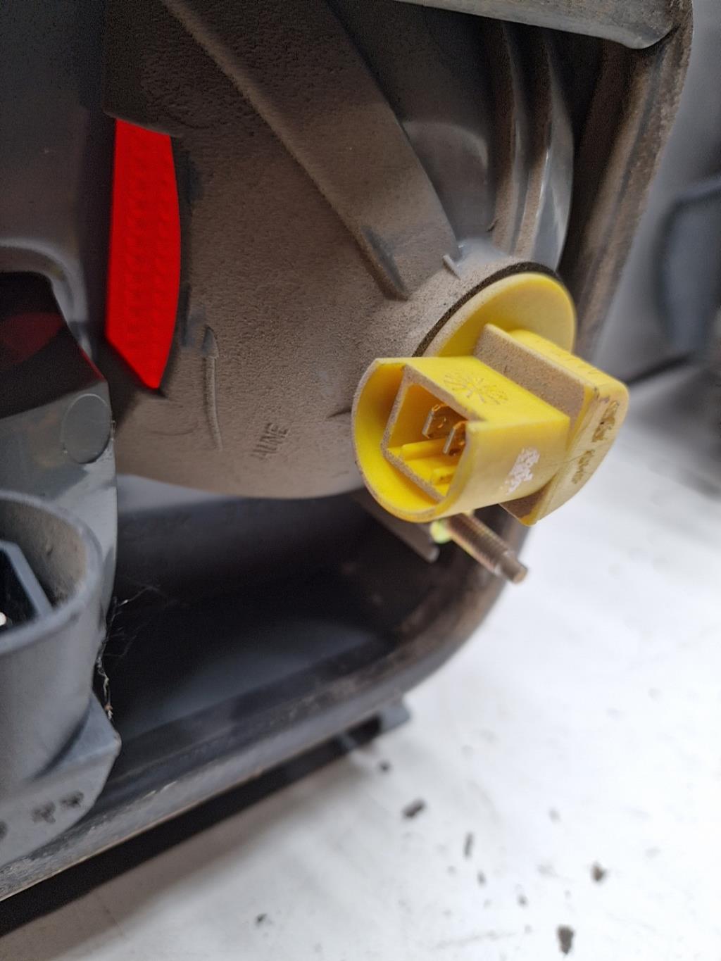 Feu arriere secondaire droit (feux) CITROEN EVASION PHASE 2 Diesel - 1