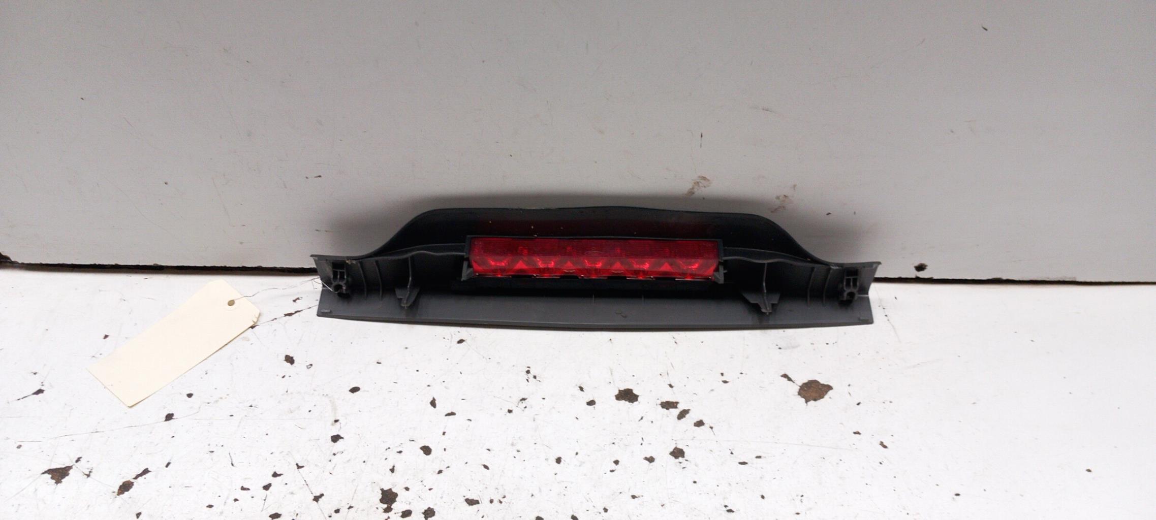 Feu arriere stop central FORD FOCUS 2 PHASE 2 BREAK Diesel - 1
