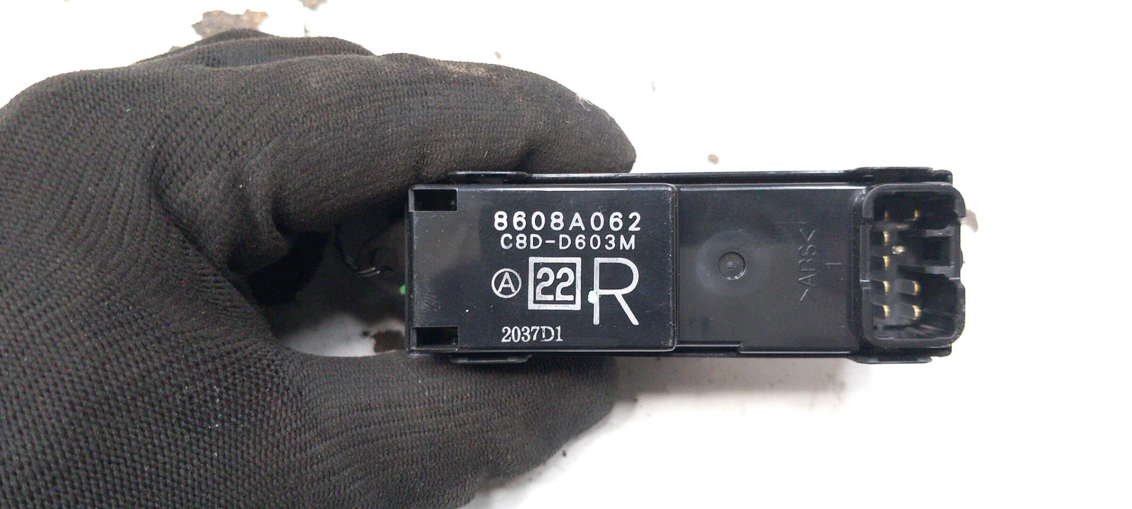 Interruttore lavacristalli posteriore destro CITROEN C-CROSSER Diésel - 1