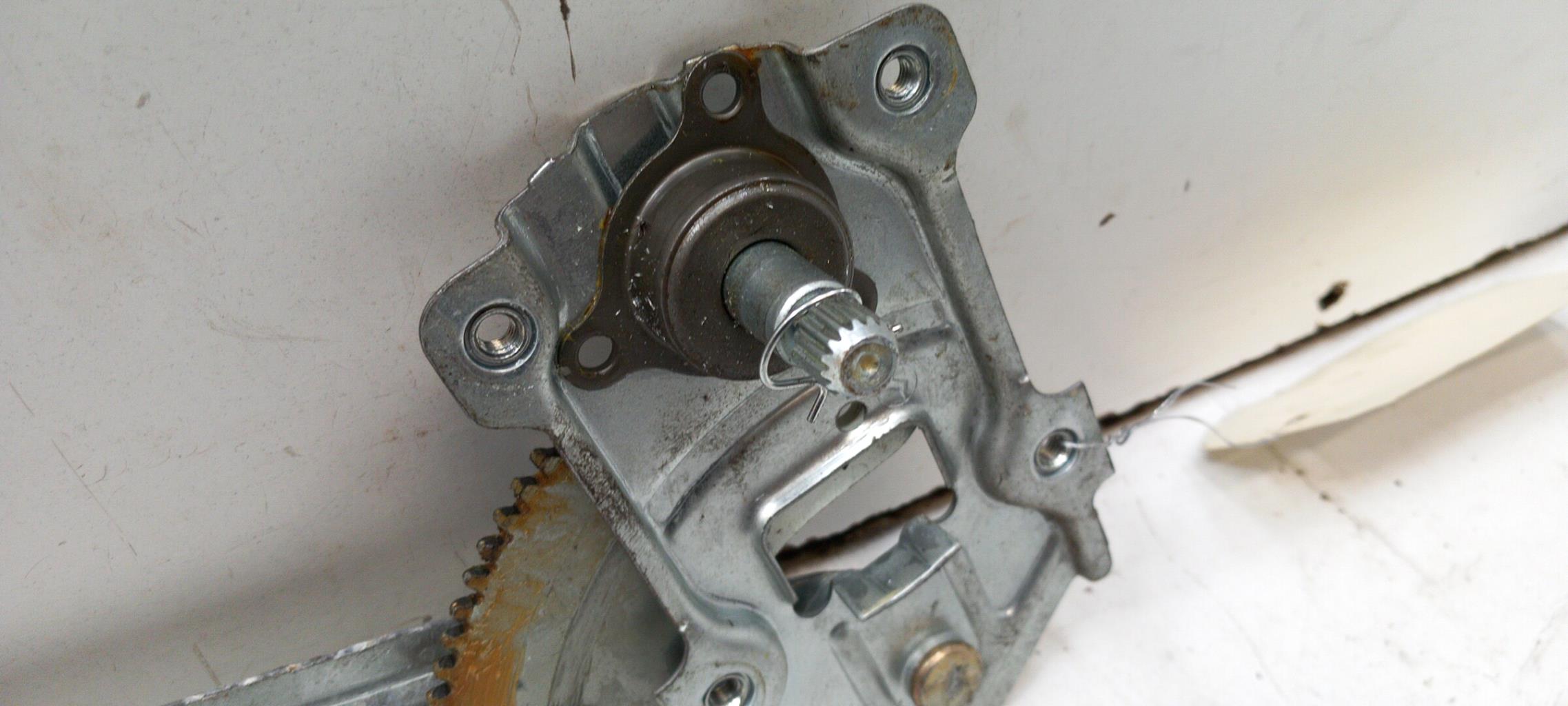Alzacristalli manuale posteriore destro SUZUKI IGNIS 2 Gasolina - 1