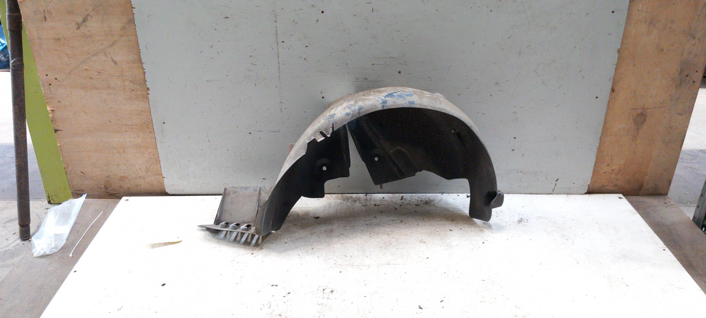 Parasale posteriore destro RENAULT CLIO 3 PHASE 2 BREAK Diésel - 1