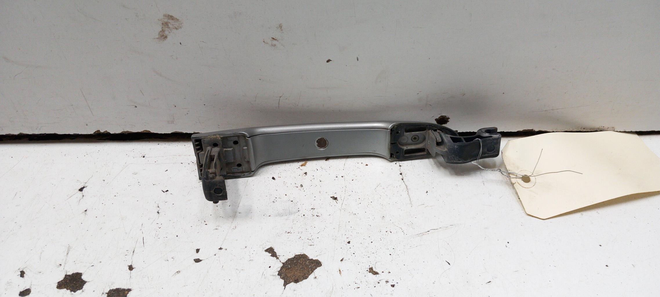 Maniglia portiera posteriore sinistra RENAULT SCENIC 3 PHASE 1 Diésel - 1