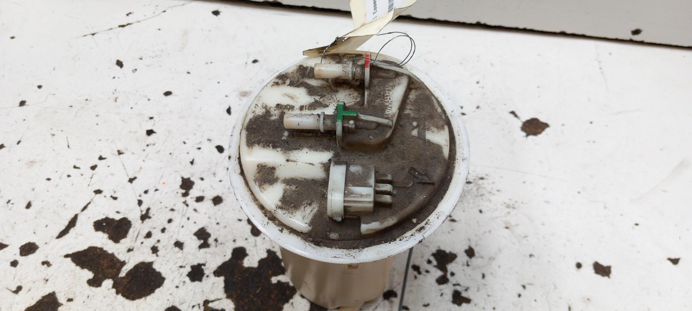 Pompe immergee RENAULT CLIO 2 PHASE 1 Essence - 1