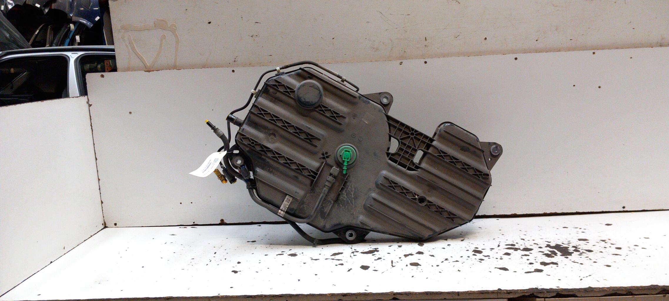 Reservoir RENAULT MEGANE 4 PHASE 1 Diesel - 1