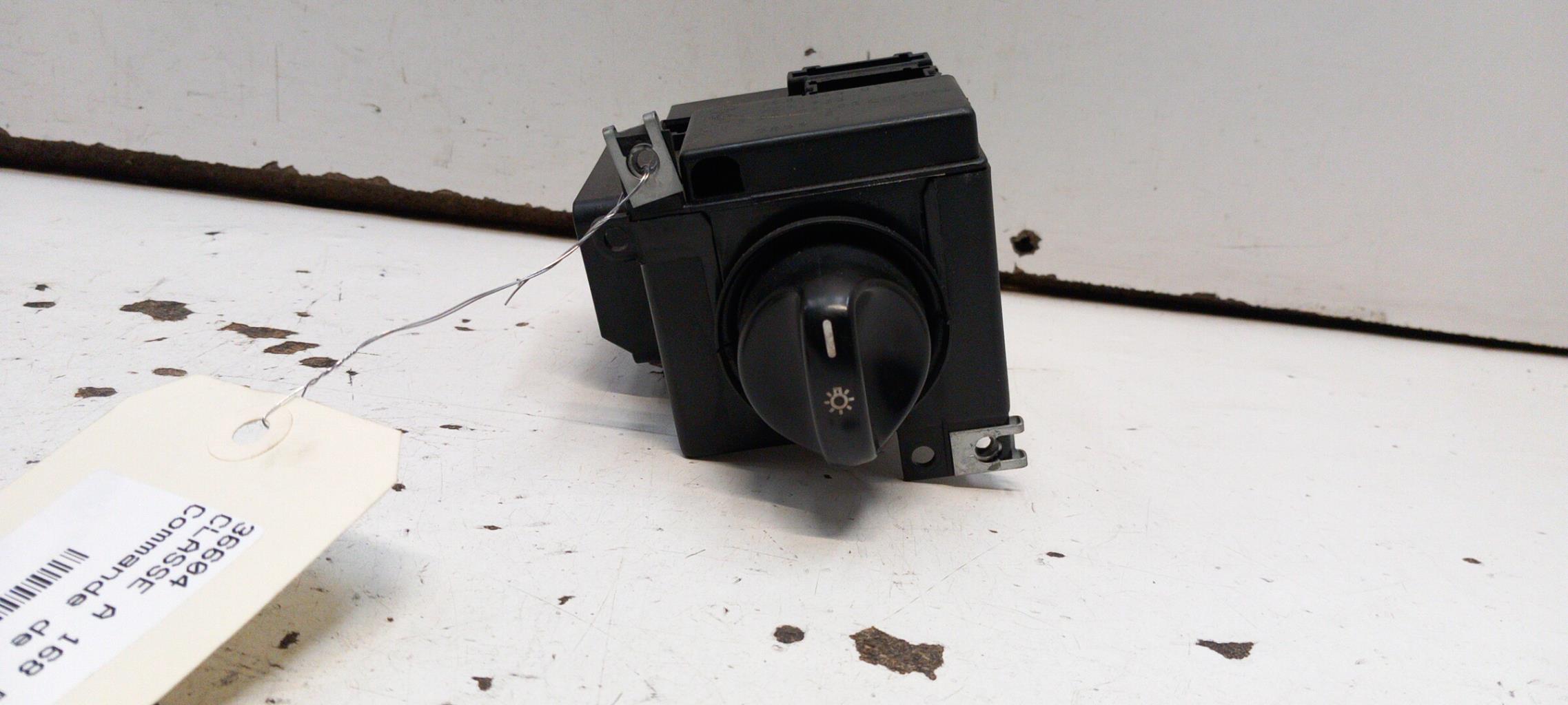 Commande de phare MERCEDES CLASSE A 168 PHASE 2  - 1