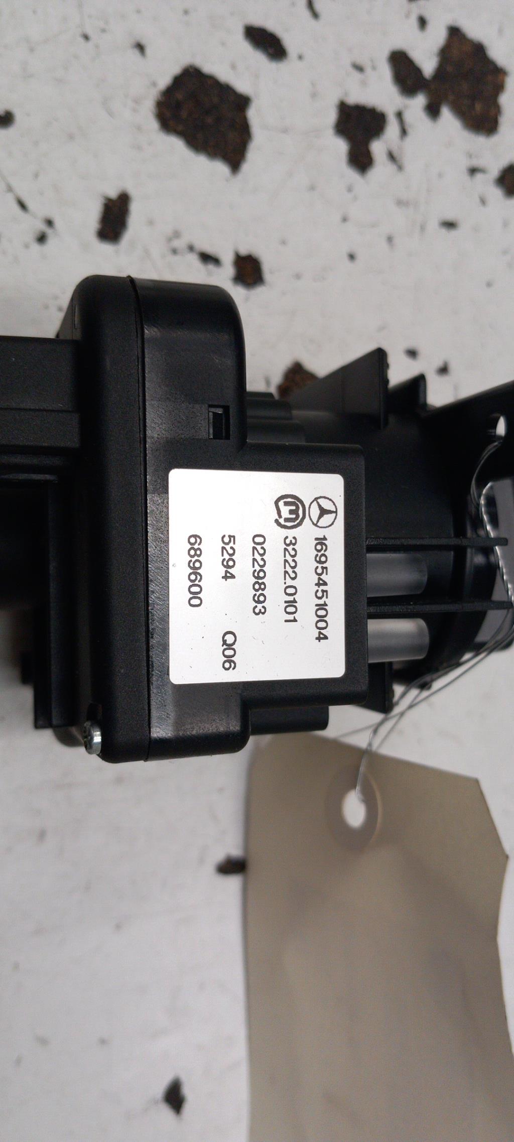 Commande de phare MERCEDES CLASSE A 169 PHASE 1 Diesel - 1