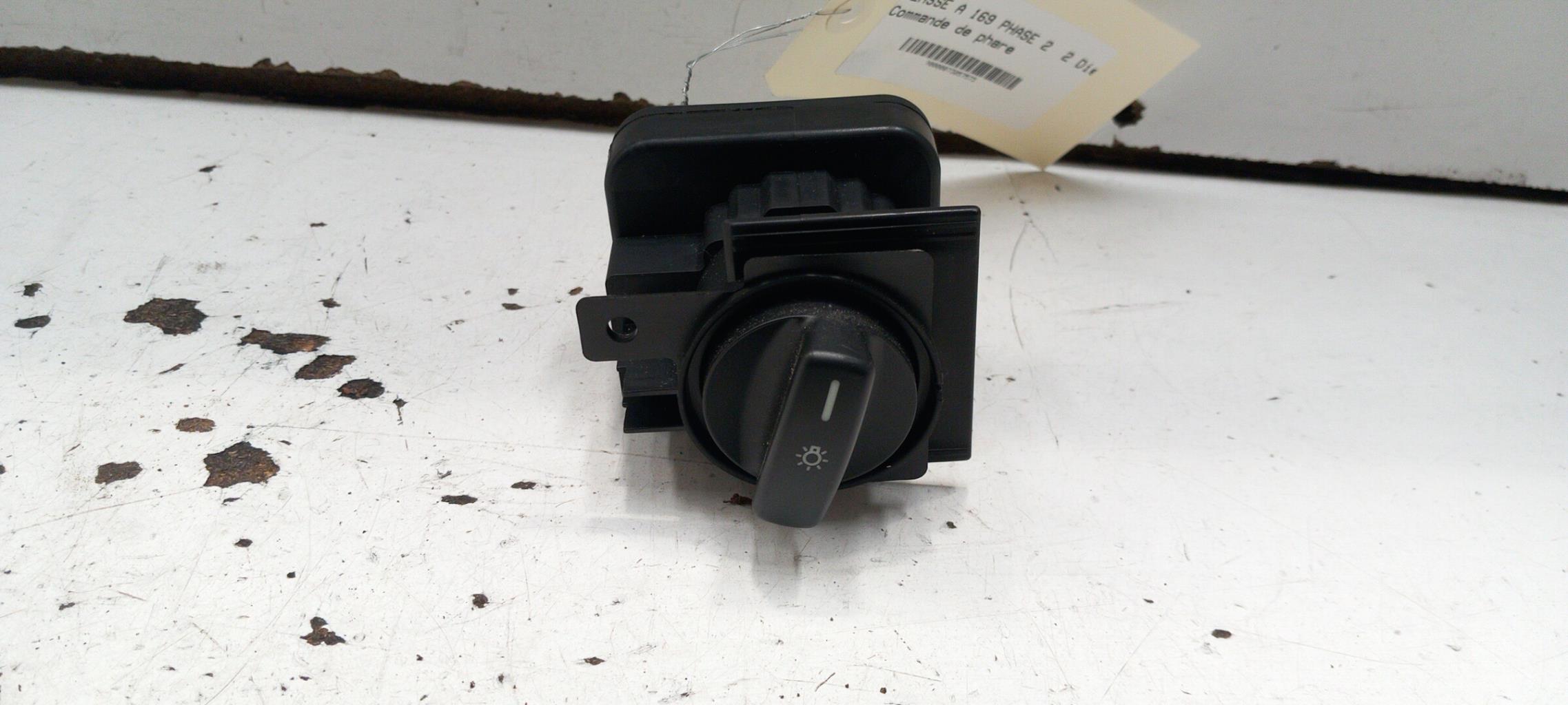 Commande de phare MERCEDES CLASSE A 169 PHASE 2 Diesel - 1
