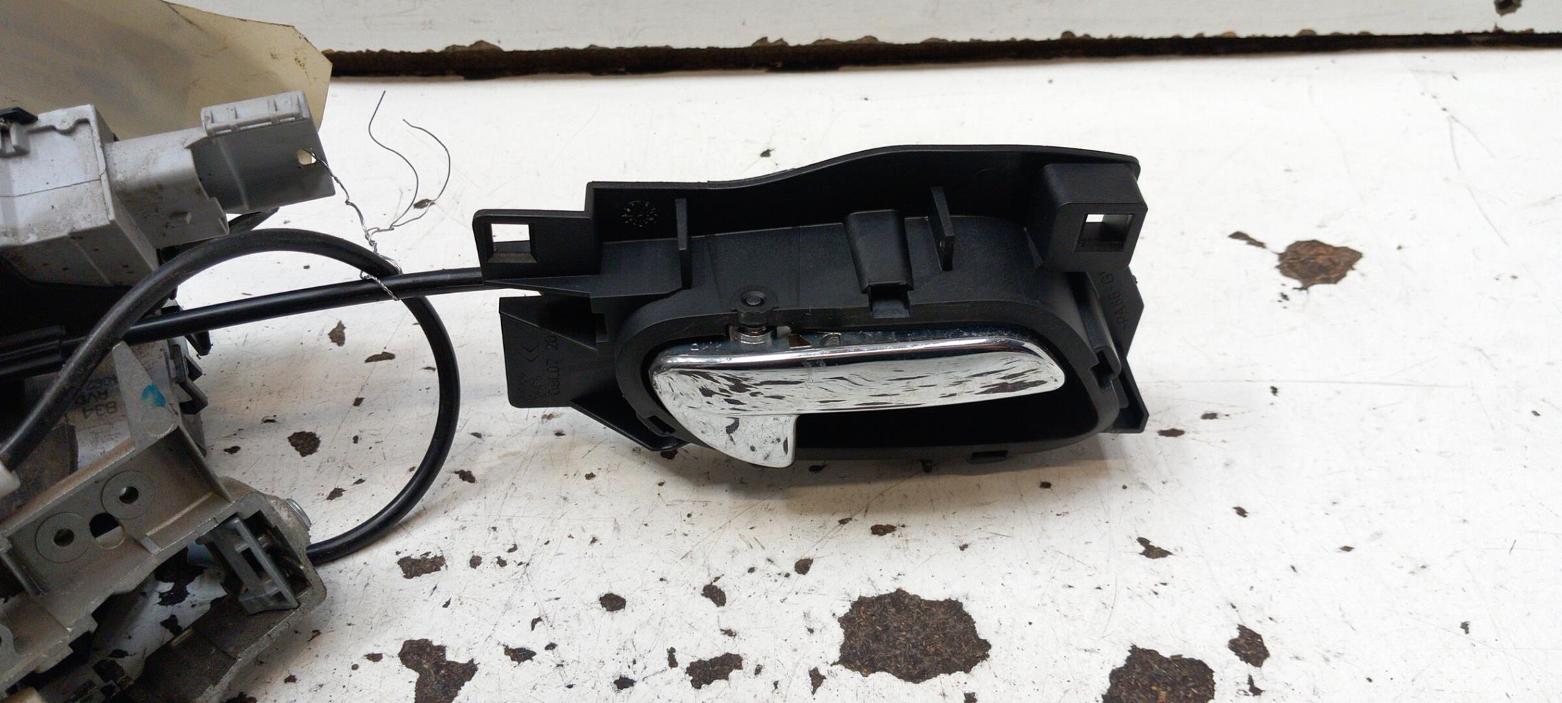 Chiusura centralizzata anteriore destra CITROEN C4 1 PHASE 1 COUPE Diésel - 1