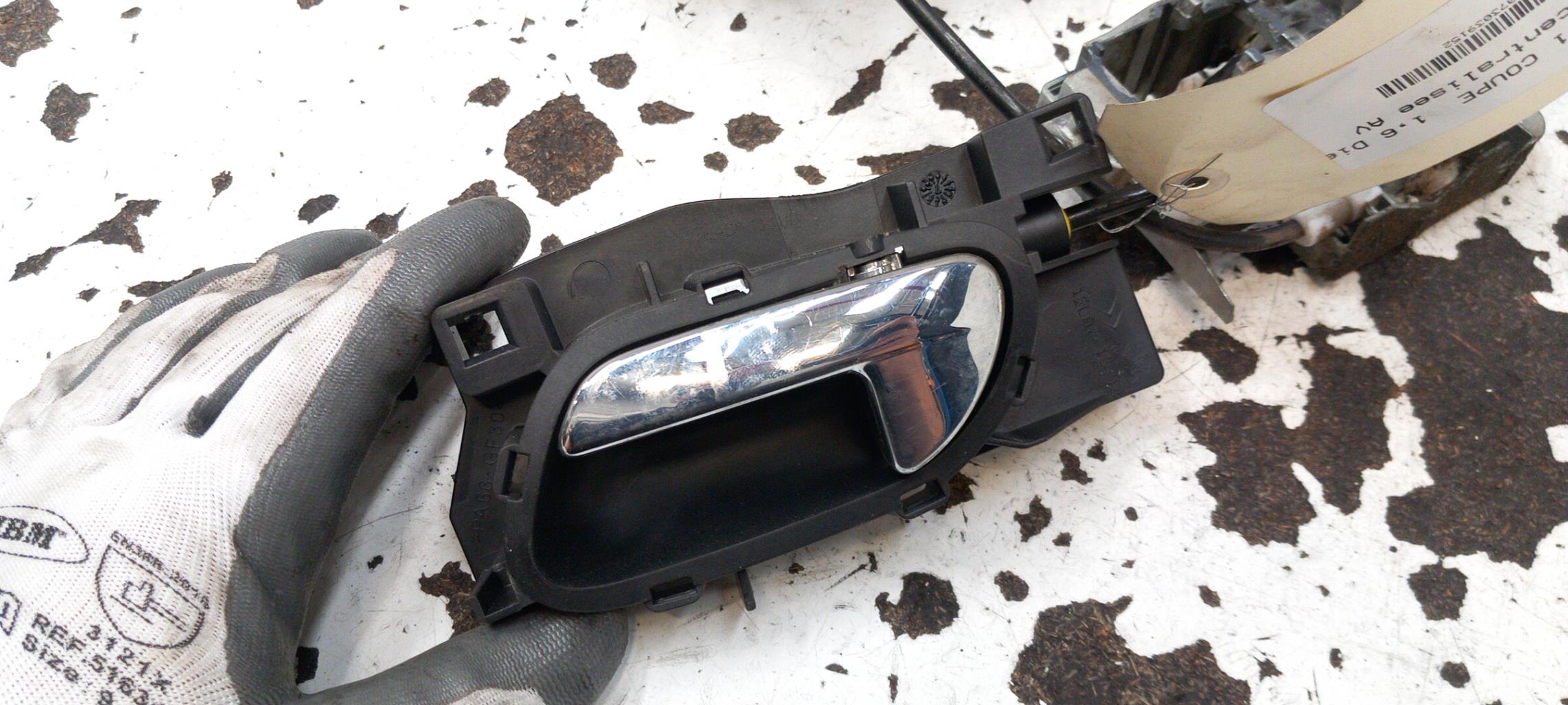 Chiusura centralizzata anteriore sinistra CITROEN C4 1 PHASE 1 COUPE Diésel - 1