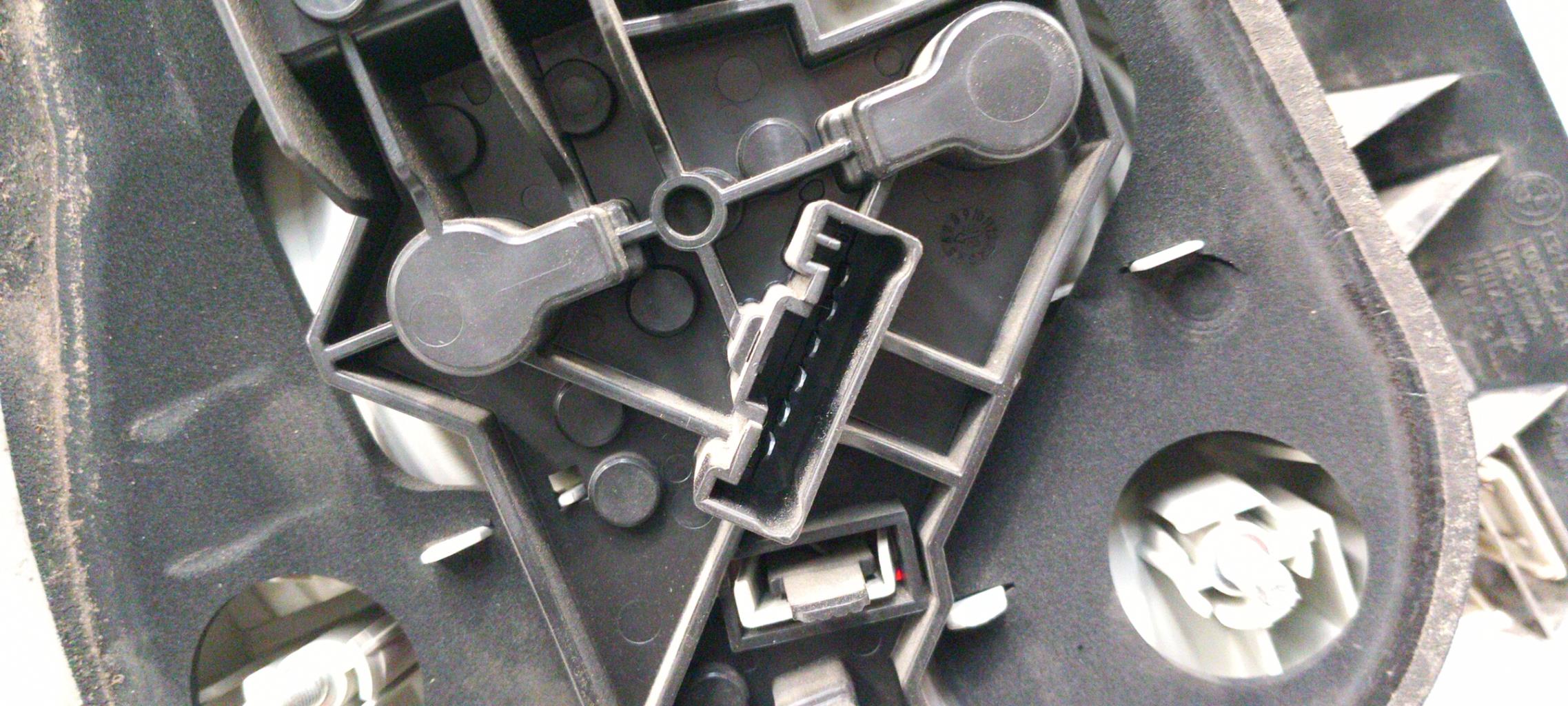 Fanale posteriore principale destro (luci) BMW SERIE 1 E87 PHASE 1 Diésel - 1
