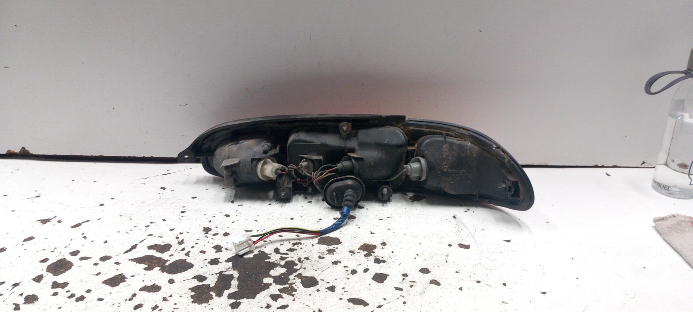 Feu arriere principal gauche (feux) MAZDA MX6 COUPE Essence - 1