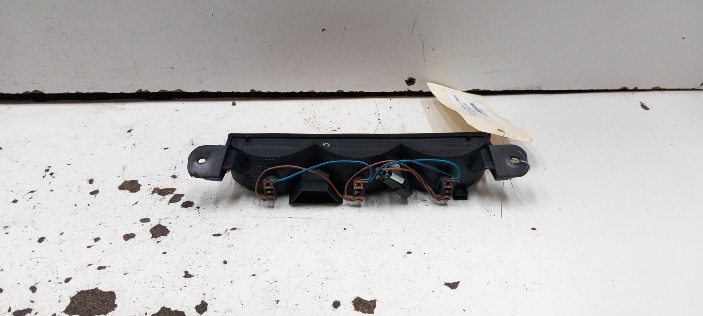 Luce stop centrale CHRYSLER PT CRUISER PHASE 1 BREAK Diésel - 1