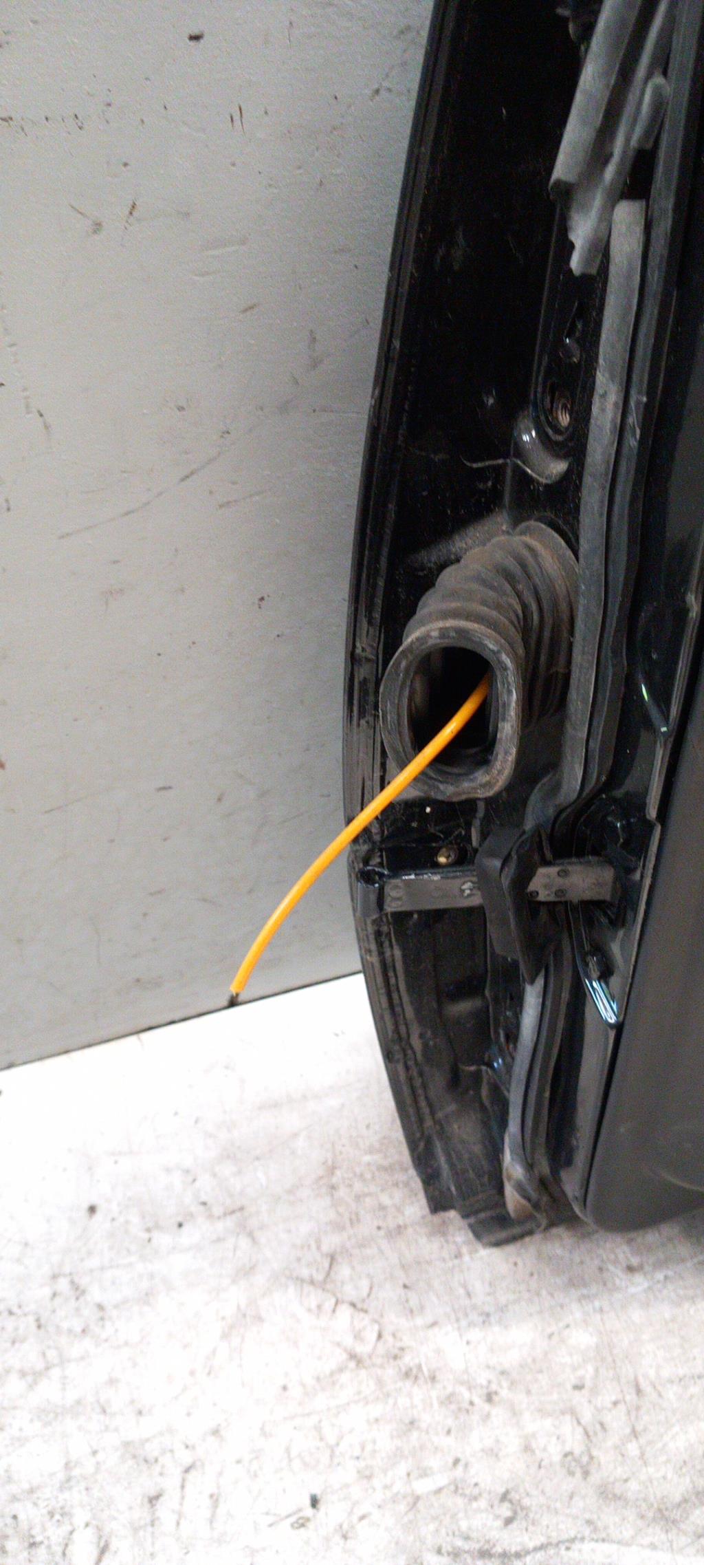 Portiera posteriore destra MERCEDES 250 W124 PHASE 1 Diésel - 1