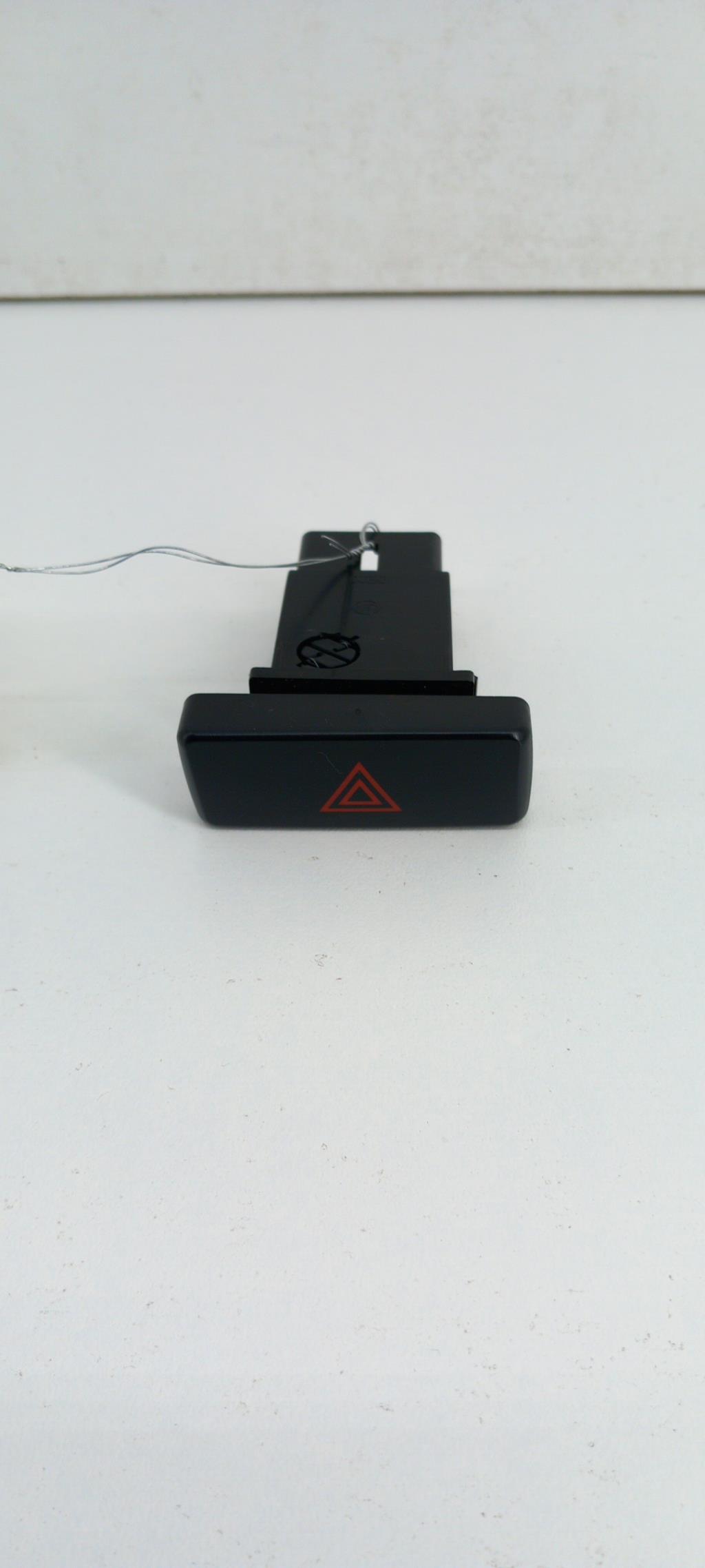 Bouton de warning DAEWOO MUSSO PHASE 1 Diesel - 1