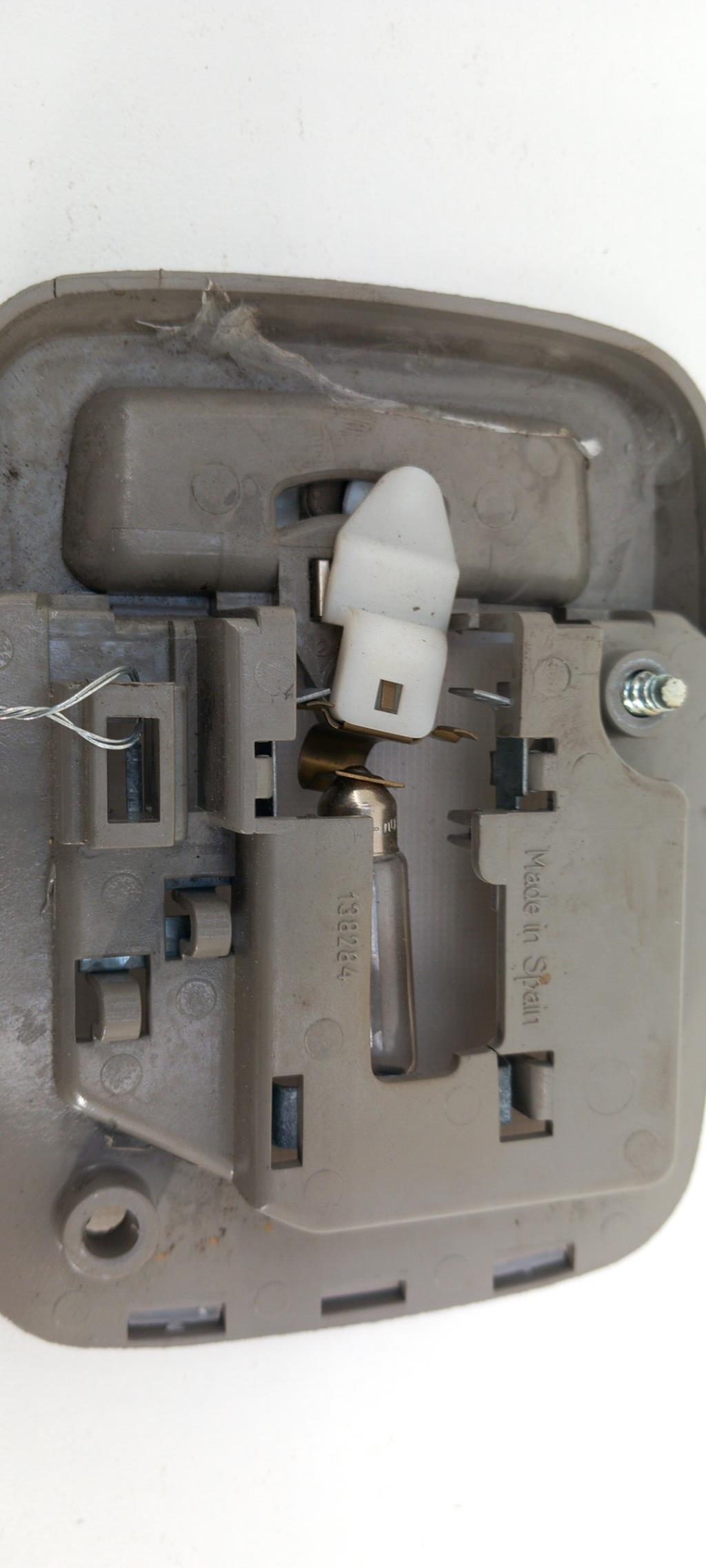 Eclairage de plafonnier NISSAN VANETTE 2 Diesel - 1