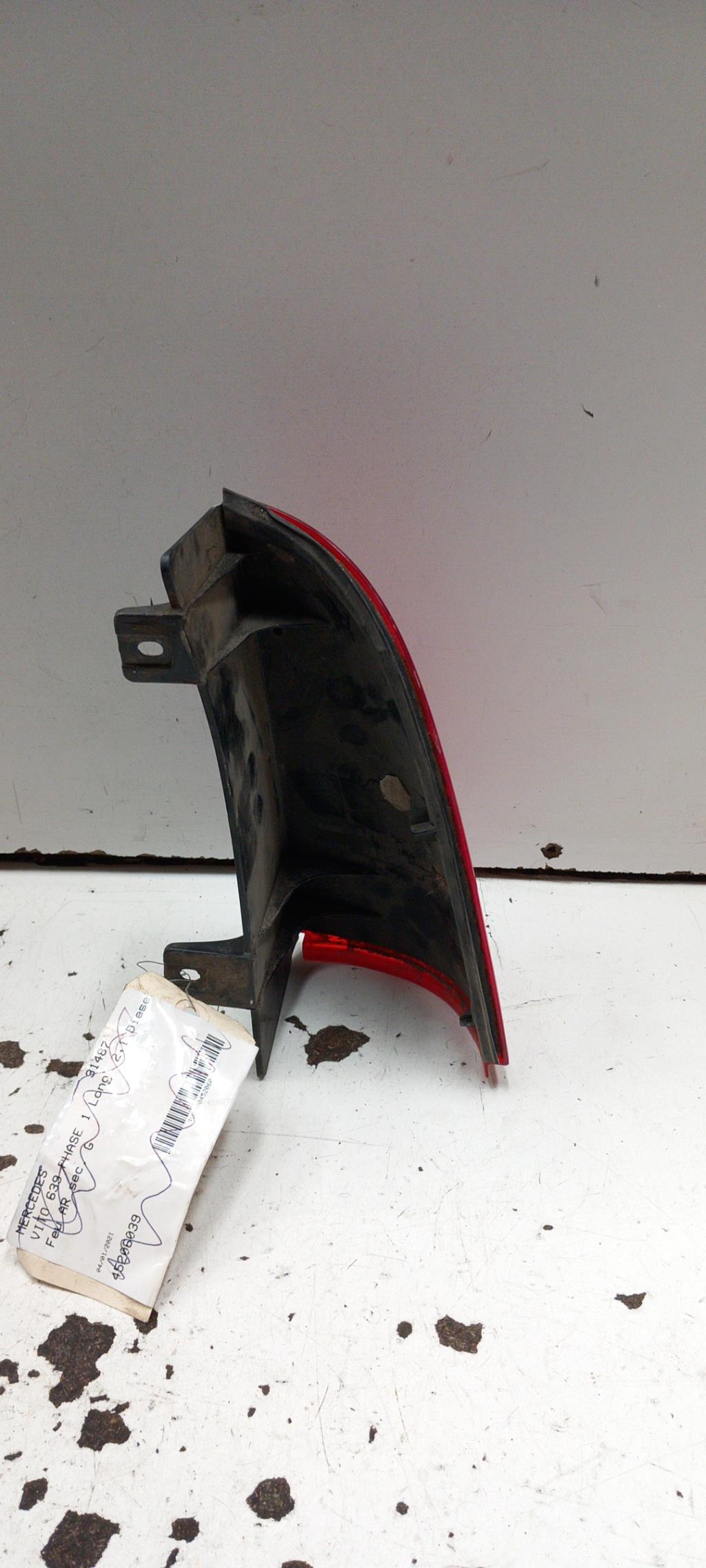 Fanale finto posteriore sinistro MERCEDES VITO 639 PHASE 1 Diésel - 1