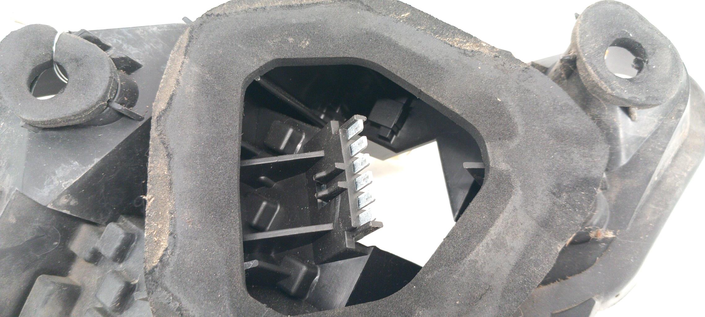 Base portalampade fanale posteriore destro OPEL CORSA D PHASE 2 Diésel - 1