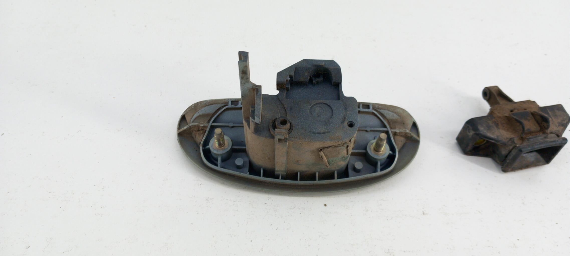 Bouton de coffre RENAULT SCENIC 1 PHASE 2 Diesel - 1
