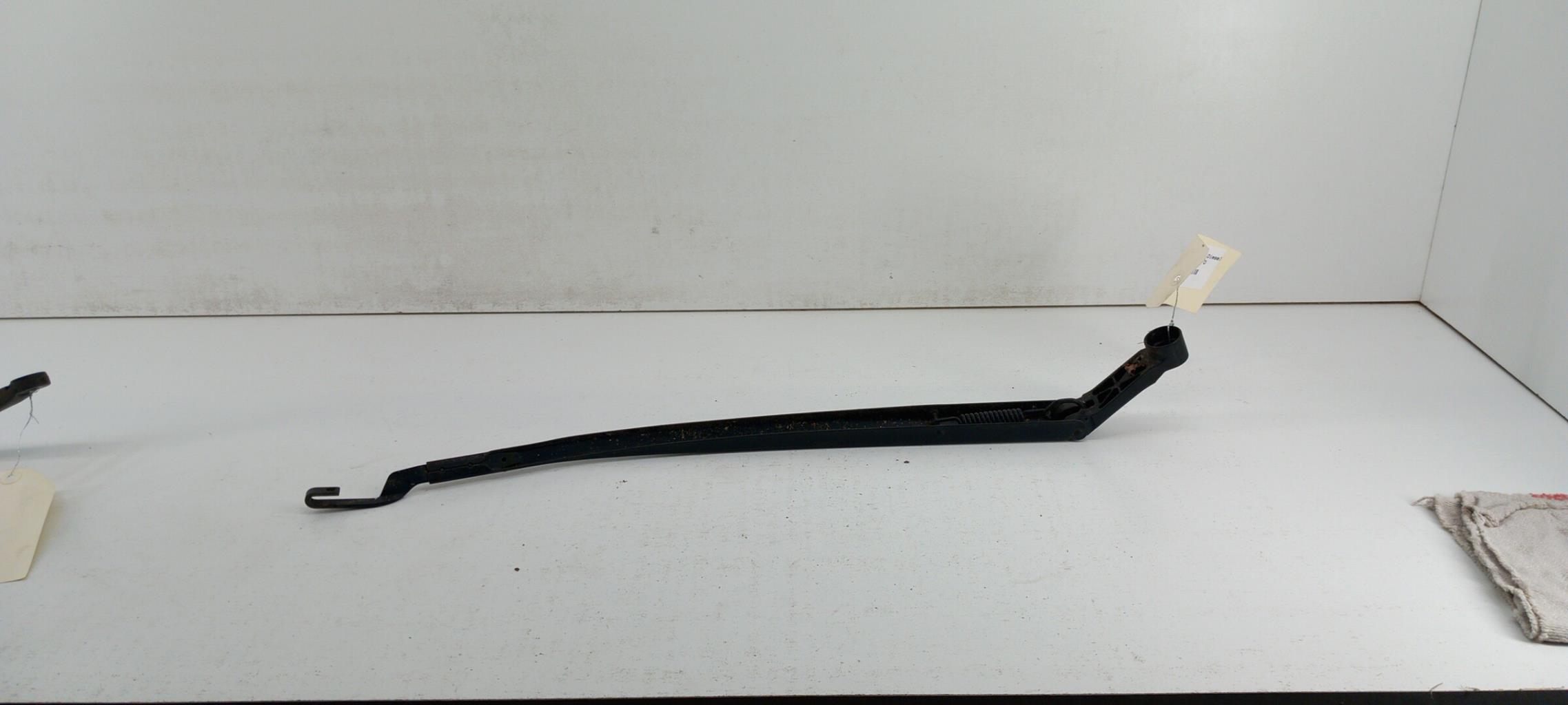 Braccio tergicristallo anteriore destro TOYOTA AURIS 1 PHASE 1 Diésel - 1