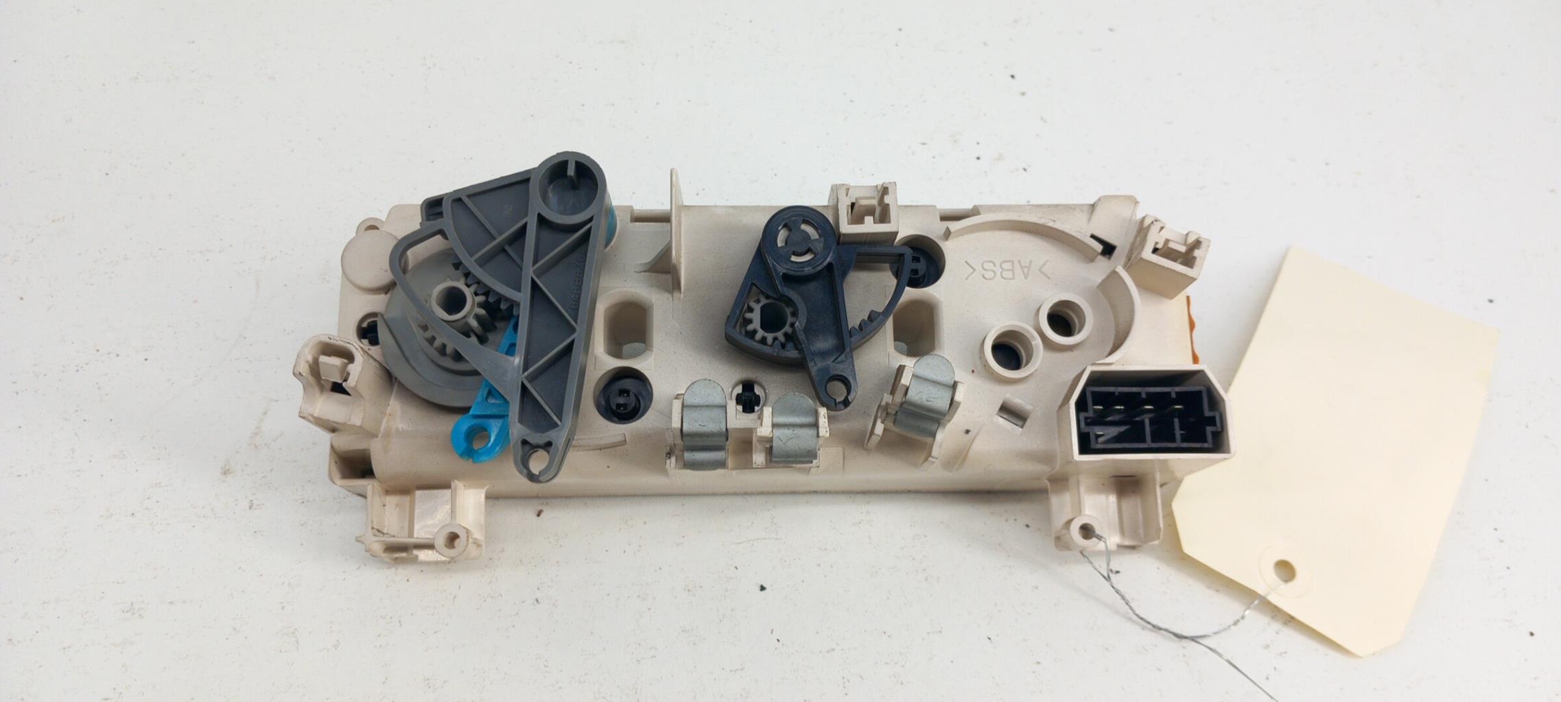 Commande chauffage PEUGEOT 306 PHASE 1 Essence - 1
