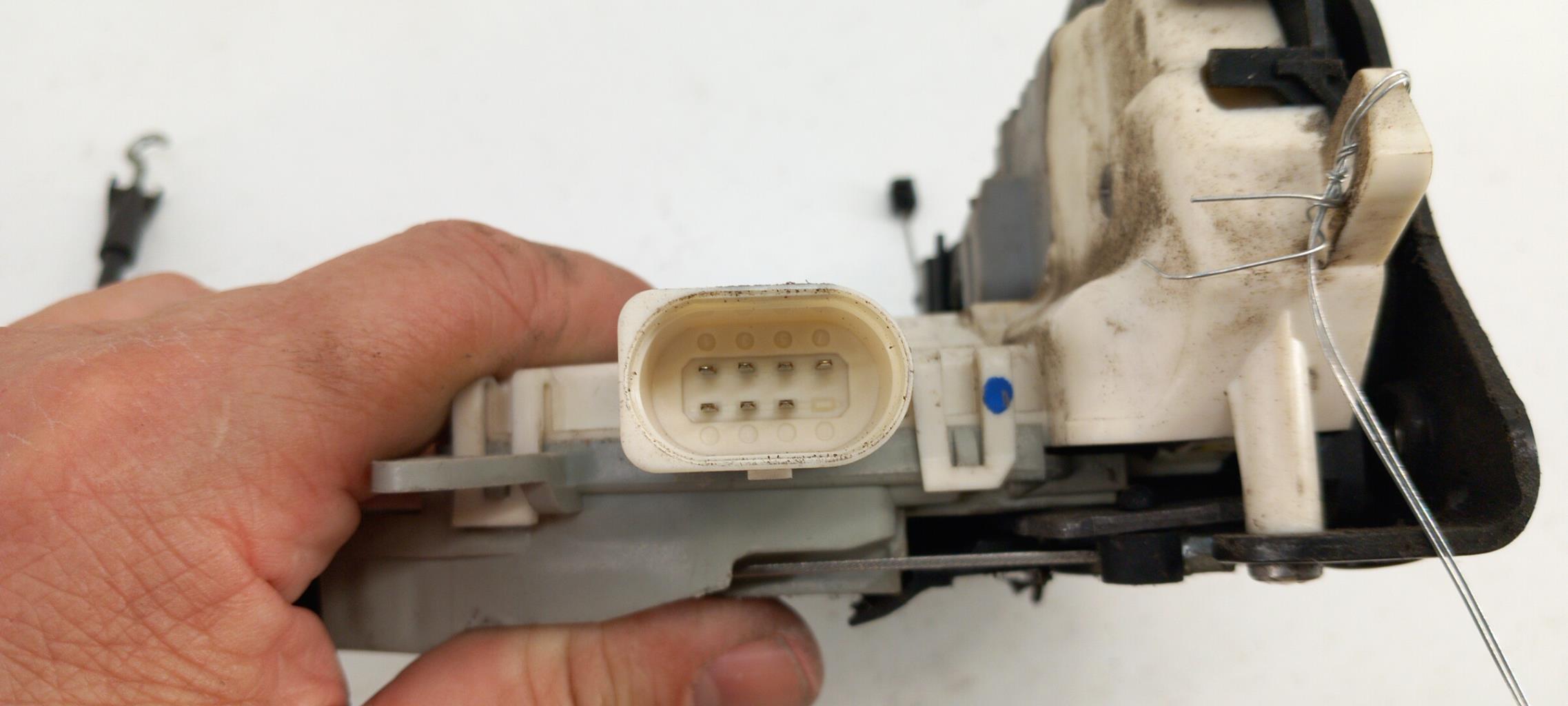Chiusura centralizzata anteriore sinistra SEAT LEON 2 PHASE 2 Diésel - 1