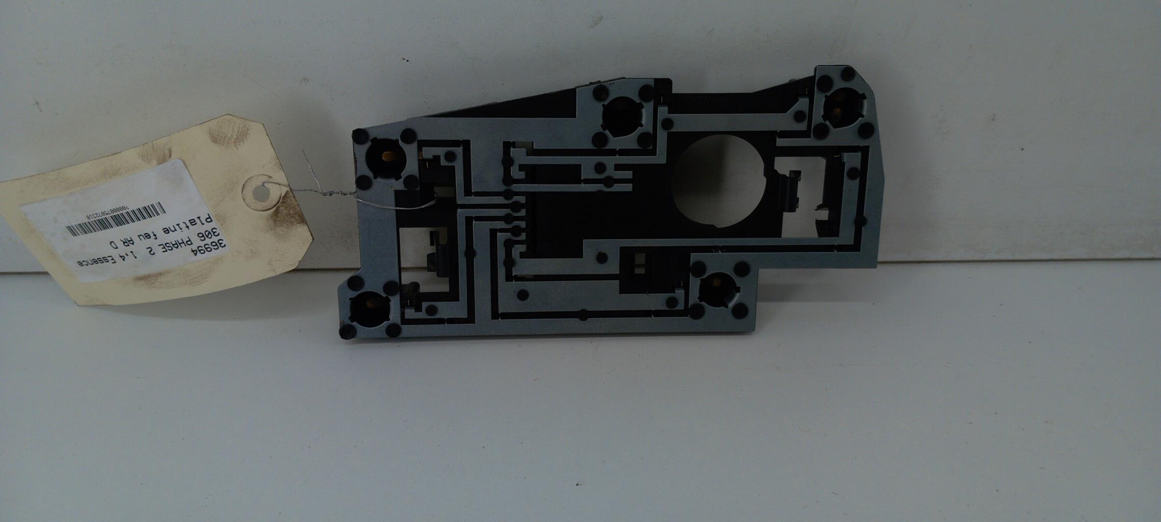 Base portalampade fanale posteriore destro PEUGEOT 306 PHASE 2 Gasolina - 1