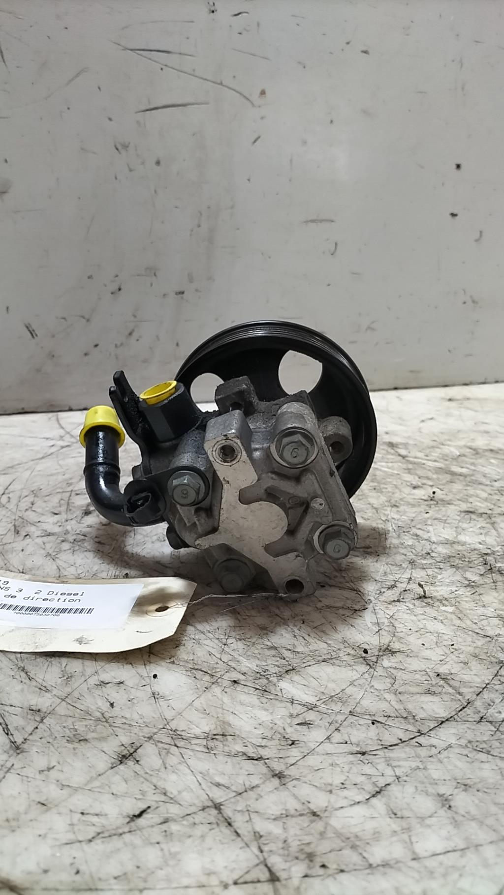 Pompe de direction KIA CARENS 3 Diesel - 1
