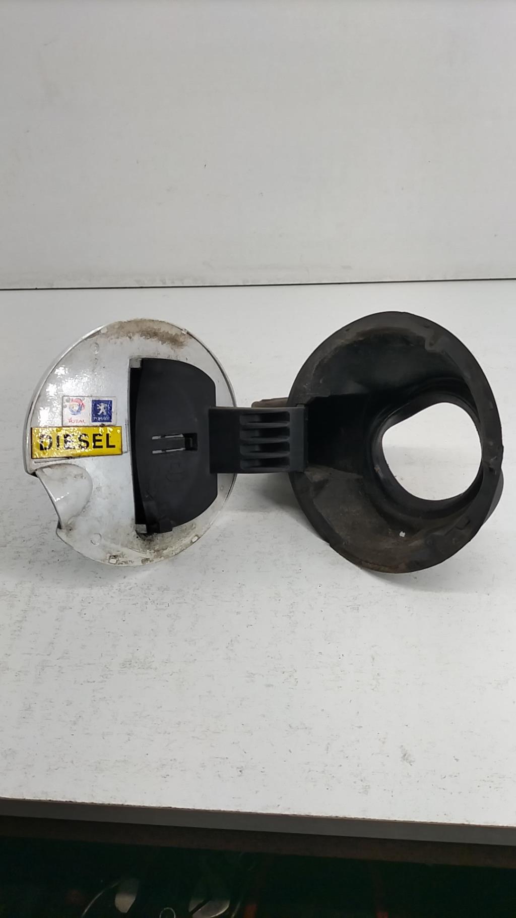 Trappe d'essence PEUGEOT 207 PHASE 1 BREAK Diesel - 1