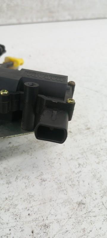 Fermeture centralisee coffre MAZDA TRIBUTE Essence - 1
