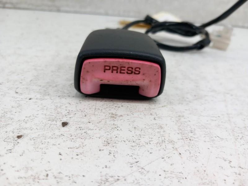 Aggancio cintura sicurezza anteriore destro TOYOTA RAV4 2 PHASE 1 Diésel - 1