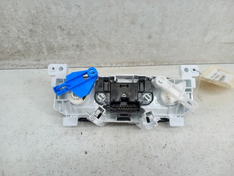 Commande chauffage RENAULT TRAFIC 3 COURT PHASE 2 Diesel - 1