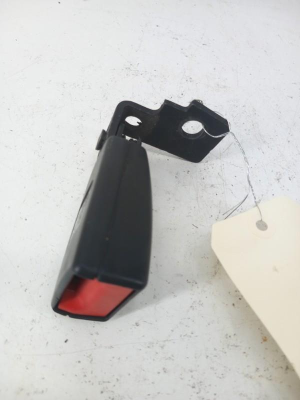 Aggancio cintura sicurezza posteriore sinistro OPEL CORSA D PHASE 1 Diésel - 1