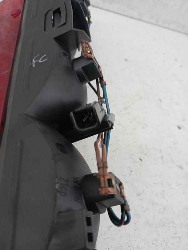 Feu arriere stop central CHRYSLER PT CRUISER PHASE 1 BREAK Diesel - 1