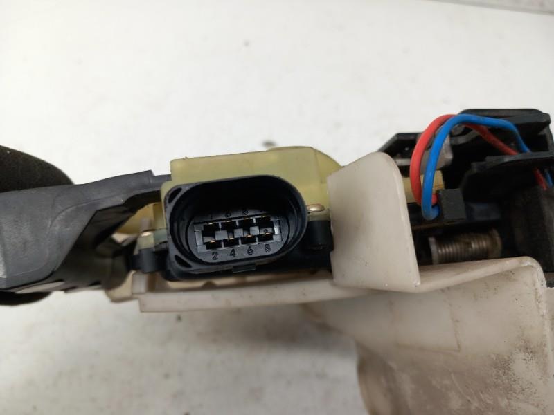 Chiusura centralizzata anteriore destra VOLKSWAGEN PASSAT 4 PHASE 2 BREAK Diésel - 1