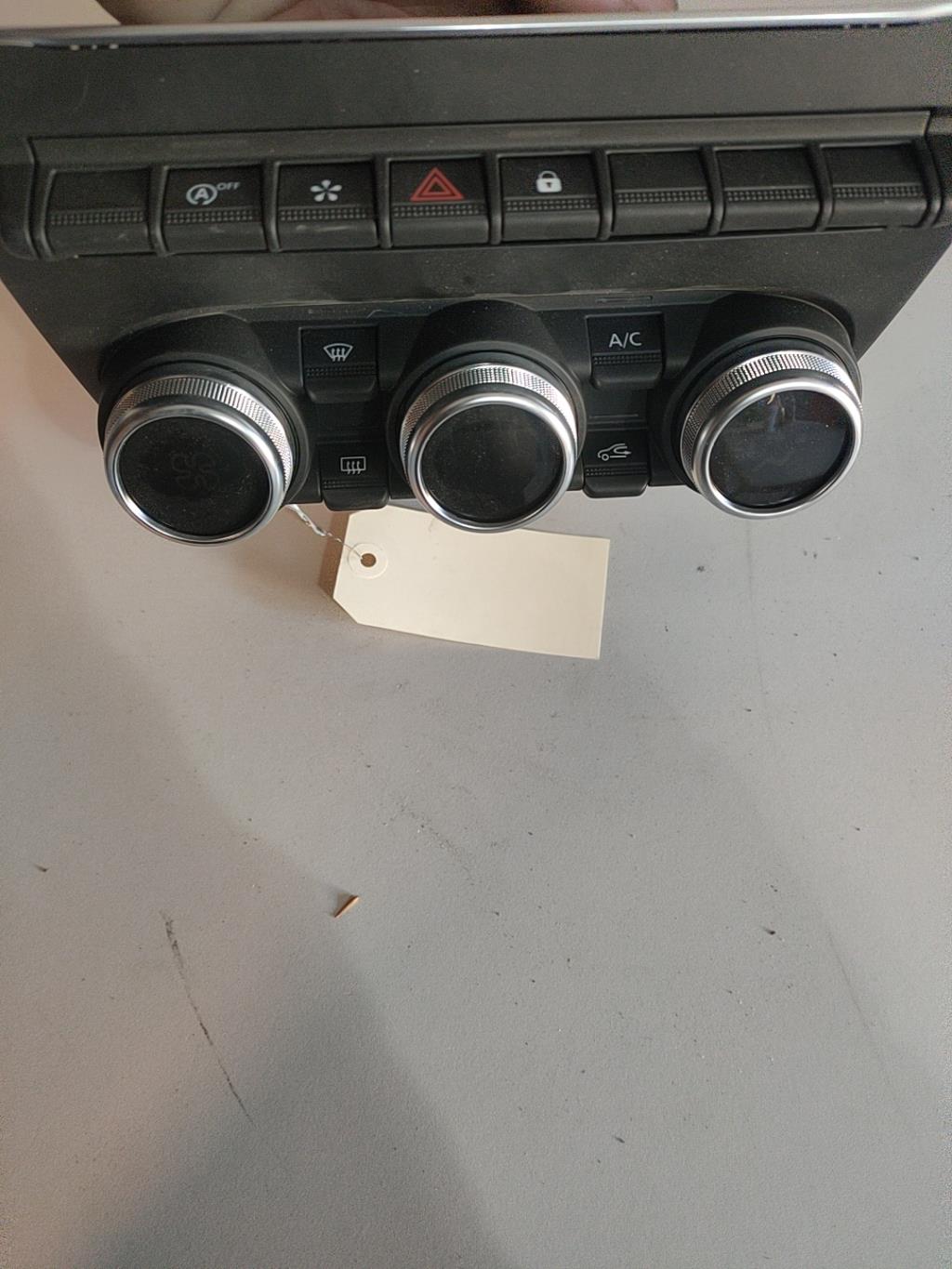 Commande chauffage RENAULT CLIO 5  - 1