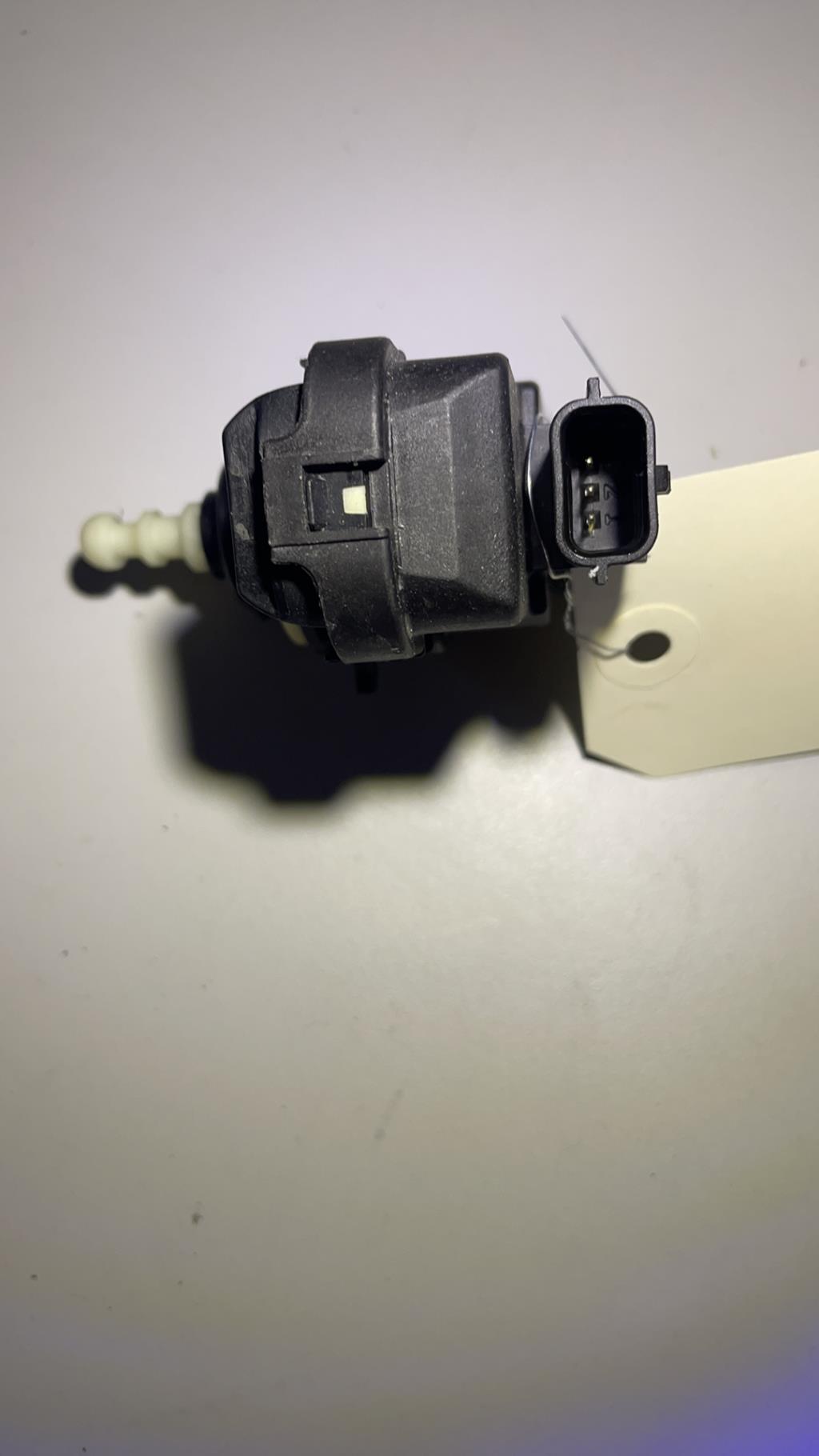 Moteur reglage phare RENAULT CLIO 4 PHASE 2  - 1
