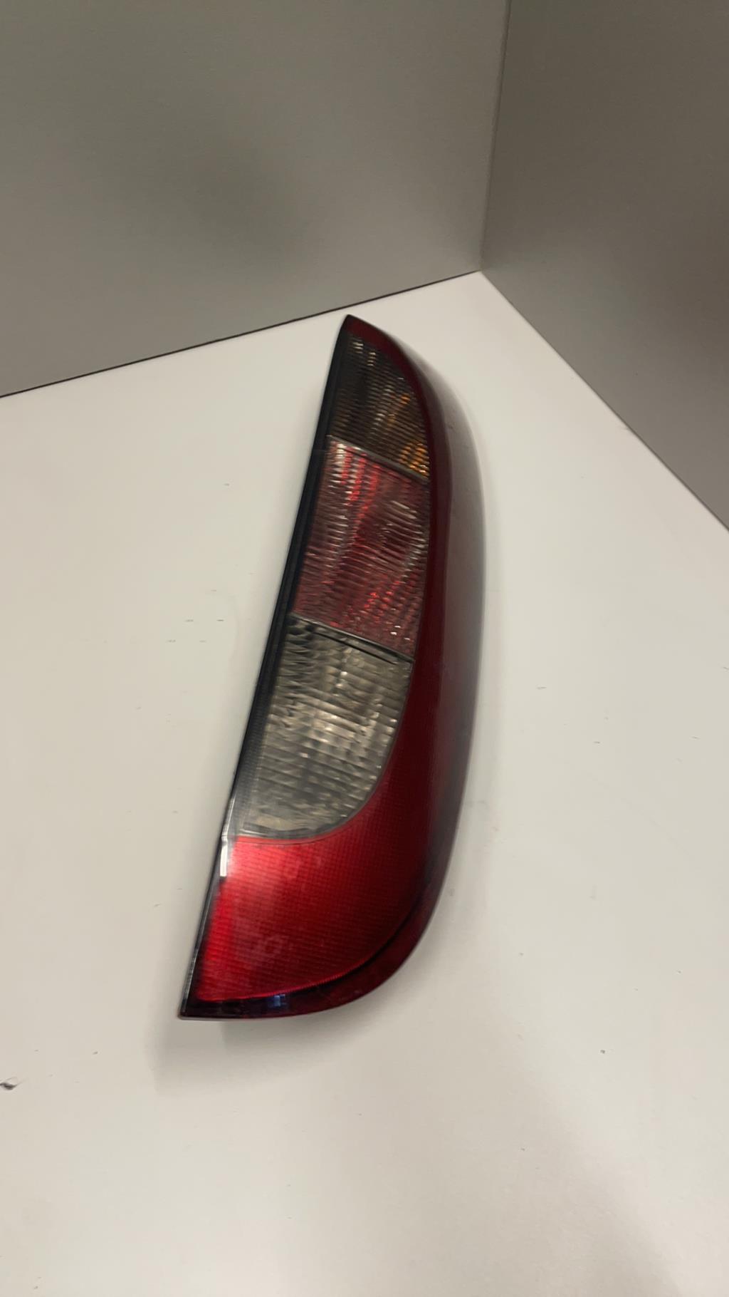 Feu arriere stop central OPEL CORSA C PHASE 2 Essence - 1