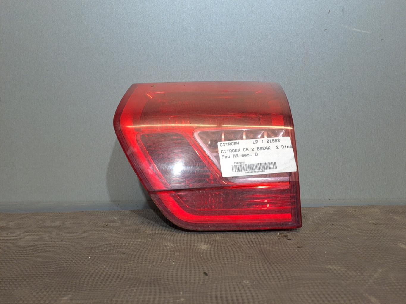 Feu arriere secondaire droit (feux) CITROEN C5 2 BREAK Diesel - 1
