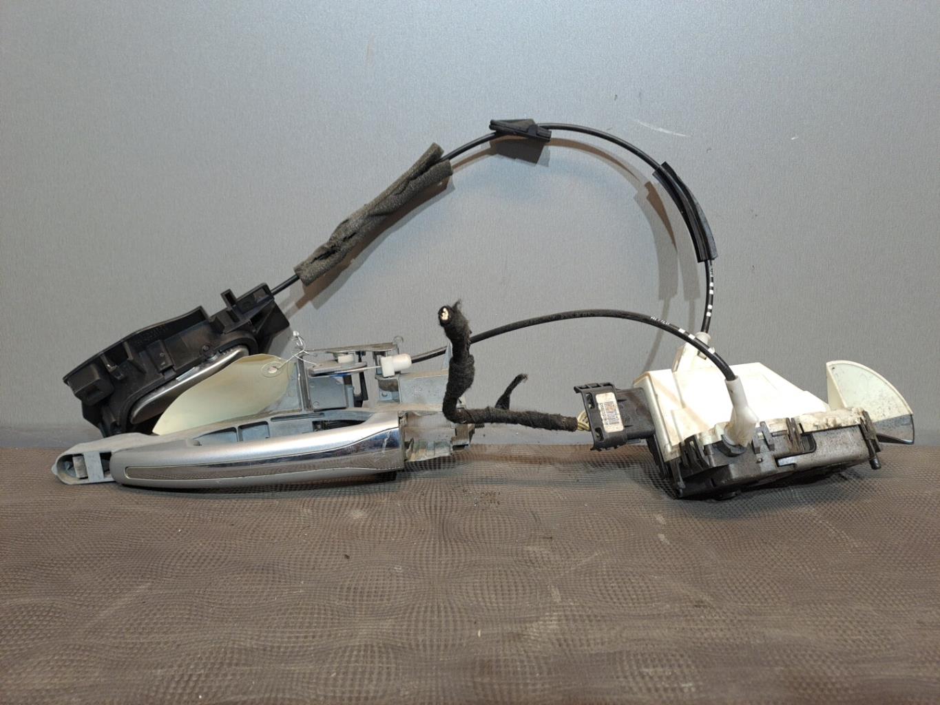 Serrure avant gauche CITROEN C5 2 BREAK Diesel - 1