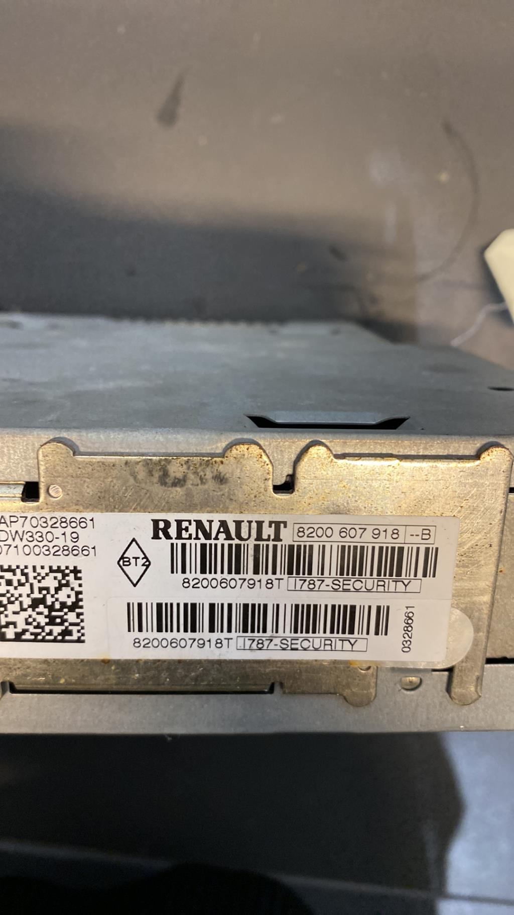 Autoradio d'origine RENAULT MEGANE 2 PHASE 2 Diesel - 1