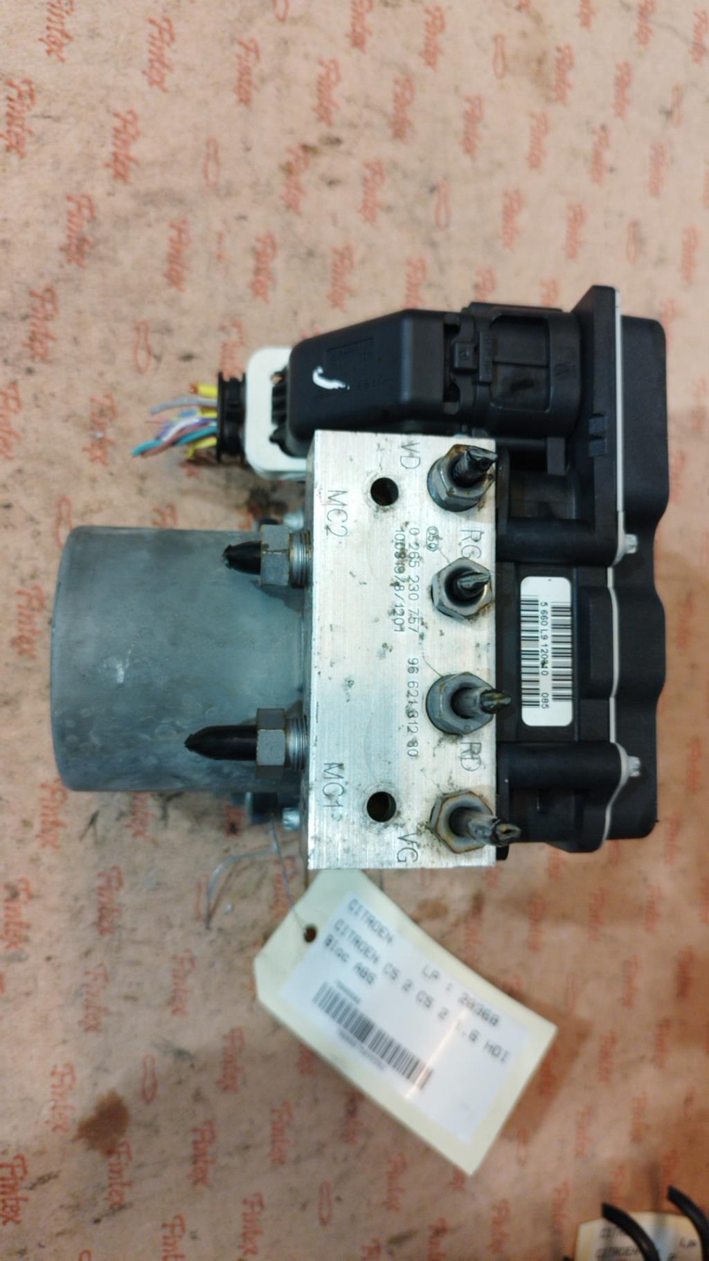 Bloc ABS (freins anti-blocage) CITROEN C5 2 Diesel - 1